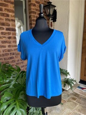 Tommy Bahama V-Neck Short Sleeve Tee in Cobalt Blue